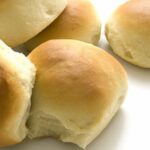 Fluffy Quick No-Yeast Bread Rolls: Easy Homemade Delight