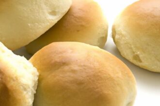 Fluffy Quick No-Yeast Bread Rolls: Easy Homemade Delight
