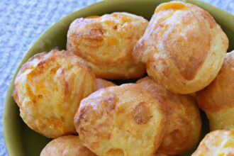 Keto Cheese Puffs: Delightful Low-Carb Gougères Recipe