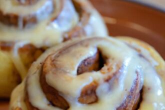 Deliciously Low-Carb: How to Make Keto Cinnamon Rolls