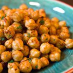 Crunchy & Fiery: How to Make Irresistible Spicy Roasted Chickpeas