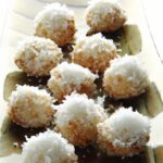 Irresistible Coconut Macaroons: A Sweet Tropical Delight