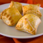 Cranberry Brie Bites: Puff Pastry’s Festive Flavor Boost