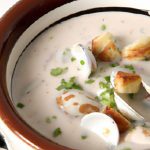 Classic New England Clam Chowder: A Creamy Coastal Delight